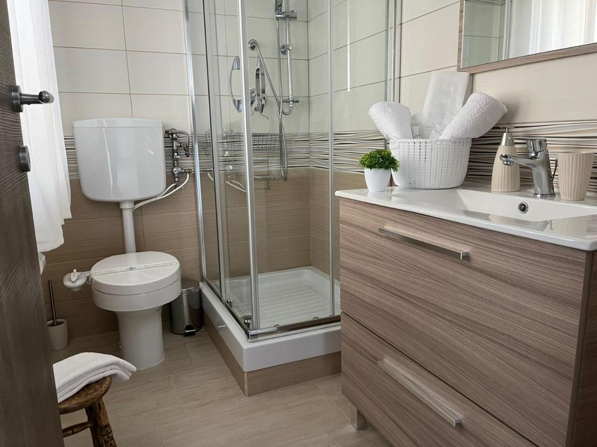 B&B Alessia San Cataldo  Ngoại thất bức ảnh