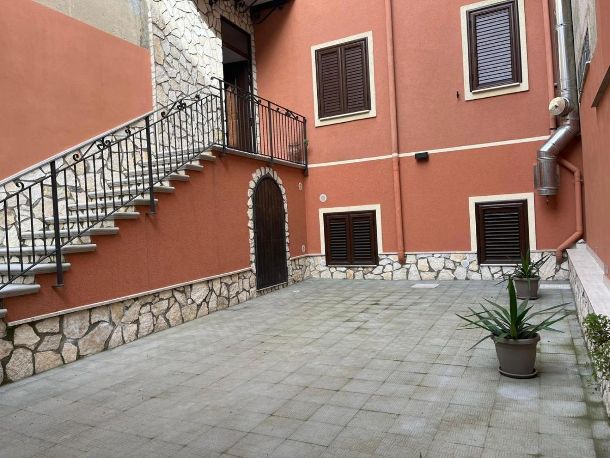 B&B Alessia San Cataldo  Ngoại thất bức ảnh